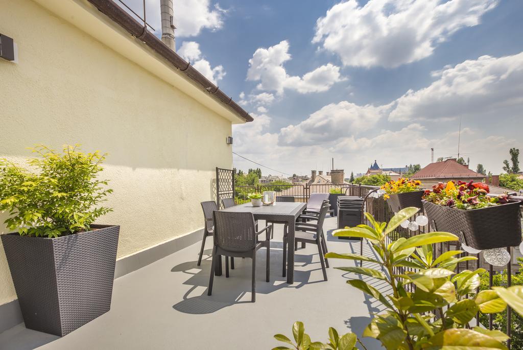 Terrace Apartments At City Park Budapest Esterno foto